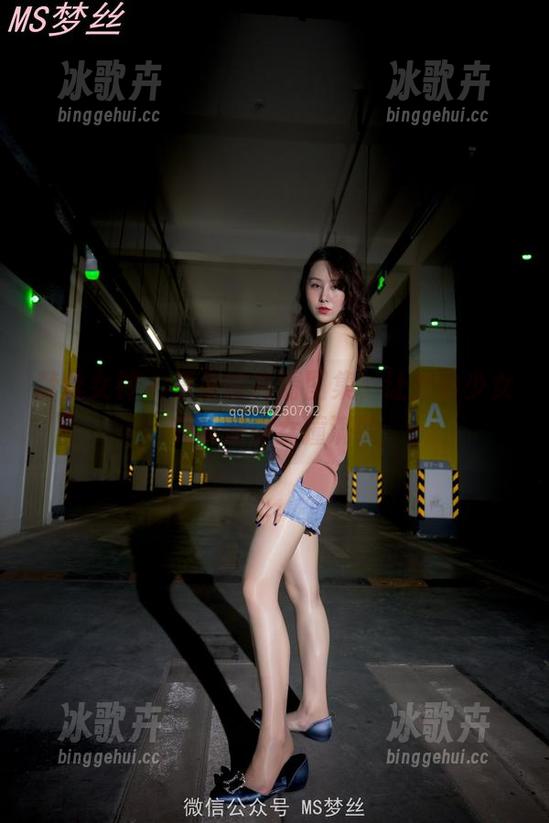 梦丝女神 - 夏素的高清图集，让妙龄少女和懵懂少女撞满脸