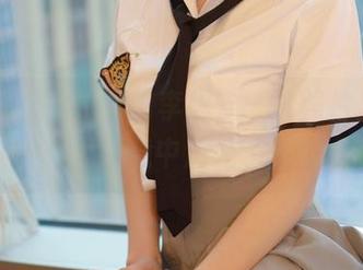 模范学院 – SiByl李思宁——照片里的灰丝女神，竟无意中点亮了我的灵感！
