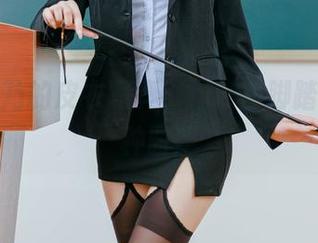 清水由乃的皮衣写真,cos一脚踏入另一种时空
