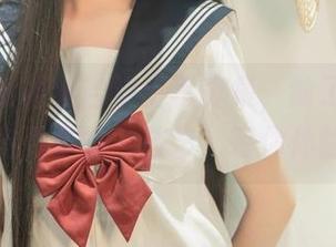 爆机少女喵小吉护士写真集,除了医疗她还有更多的“技艺”等你体验。