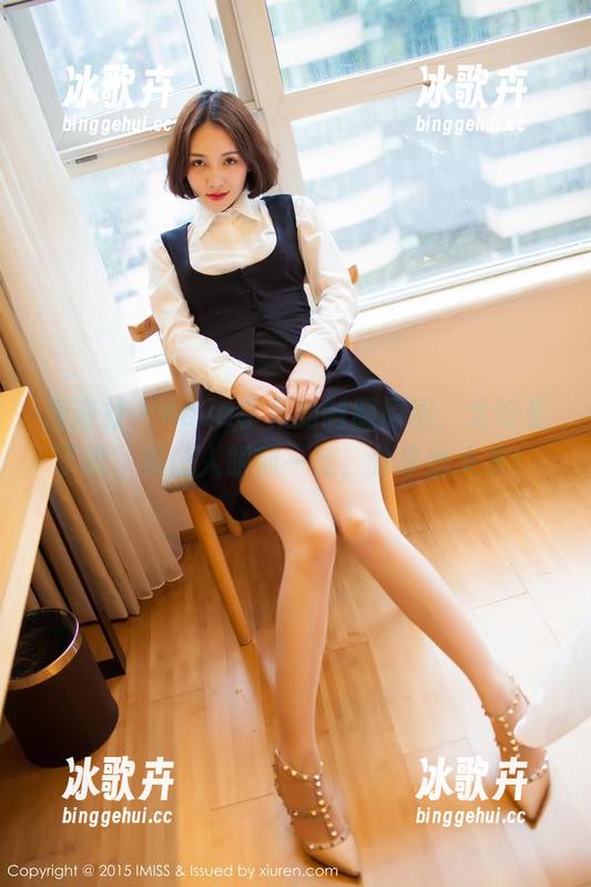 爱蜜社 - nova李雅的制服原图，太好看了吧，真让人眼前一亮，分享给大家！