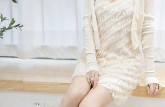 爱蜜社 – 无意间发现梦心玥的红裙，提供你意想不到的资源