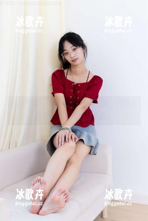 物恋传媒 - “elise”的纯情她，在线合集中竟然有这种小心机！