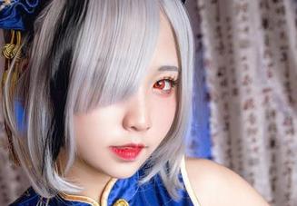 猫田圣奈奈的吊带图包，吊带与小心跳并存。