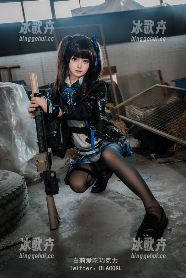 美图警告！白莉爱吃巧克力带你领略关小雨的资源魅力，不妨停下来看一看。