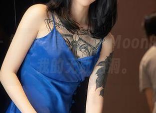 秀人网 – 制服写真，伊一Moon的一小步，我的无数脑洞。