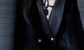 秀人网 – 来自南乔的JK最新写真集，看完你可能会想：这样的青春我也想要