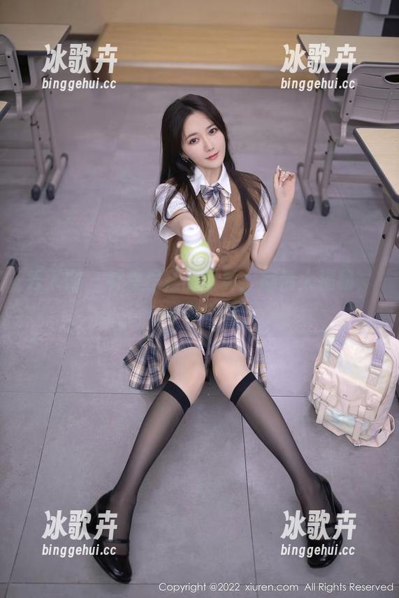 秀人网 - 看程程程的写真:剧情大揭秘,信你个鬼 秀人网 - 看程程程的写真:剧情大揭秘,信你个鬼