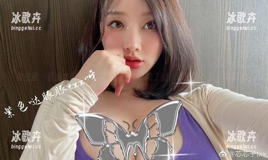 微密圈 - 最新套图童小芯在散图中似乎藏了点小心思，小细节真有趣。