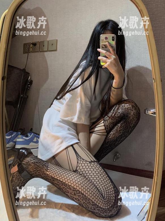 微密圈 - 这可是粉色的猪陈佩奇的裸足，高品质图像，保障下载后美轮美奂，确保不后悔！