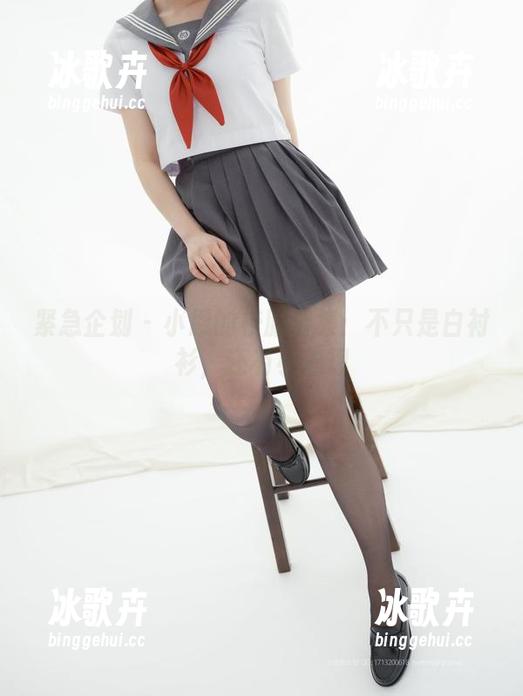 紧急企划 - 小恩的校服合集:不只是白衬衫,还有小心思 紧急企划 - 小恩的校服合集:不只是白衬衫,还有小心思
