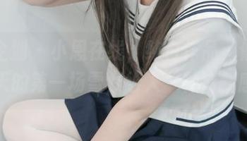 紧急企划 – 小恩在线，纯白作品，像极了冬天的第一场雪，给人一种清新感。