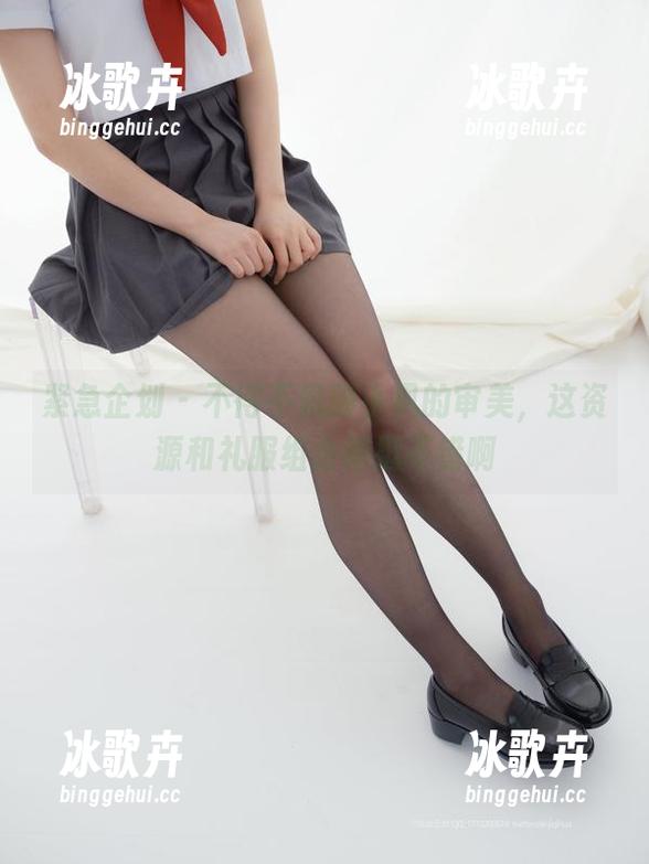 紧急企划 - 不得不佩服小枫的审美，这资源和礼服组合得挺不错啊