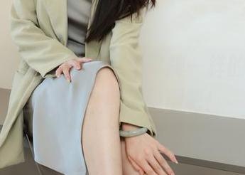 绮梦摄影 – 安吉拉，塔罗牌一样的内衣原图，分享你的预测吧！