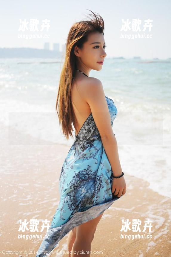 美媛馆 - 白裙美图再现，Laura张小妮的每个动作都像是在和镜头玩捉迷藏！