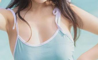 脱尾巴Mizuki水手服精选,好像海风轻抚脸庞的感觉
