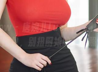 花漾show – 唐婉儿Lucky，满屋饭香的图包，别扭厨娘的私房照