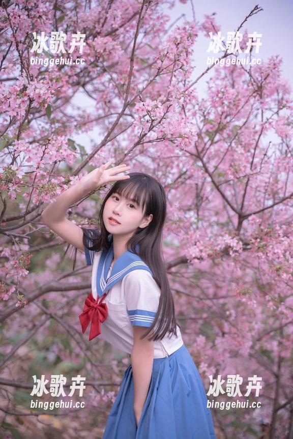 在萌芽儿o0的COS世界里，女神有几分真实？