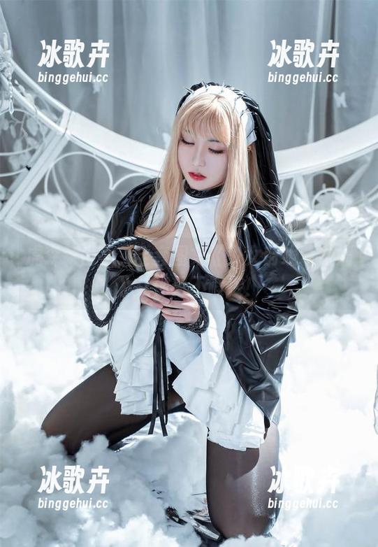 虎森森出手，全套图集《少女前线翠雀媚》让你目不暇接！