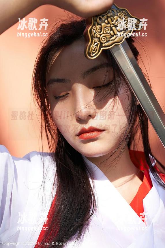 蜜桃社 - 琉璃lily的黑白图册——免费到手，这次不担心钱包了！