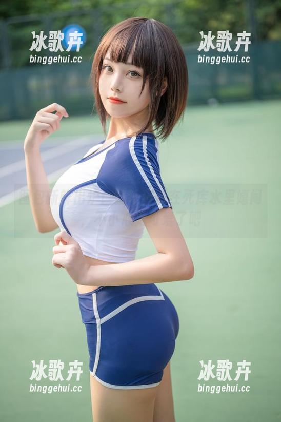 图包新鲜出炉！蜜汁猫裘在死库水里嬉闹，不小心太可爱了吧