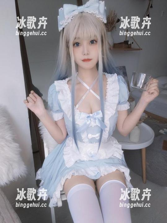 照片秀出来，蜜汁猫裘的旗袍姐姐让我无法自拔。