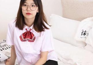 袜啵啵 – 熊熊的合集展现了她的天使气，哦，怪不得大家都想模仿，哈哈。