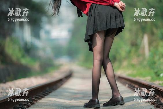 西瓜少女的婚纱合集:当纯白遇到“槽点”! 西瓜少女的婚纱合集:当纯白遇到“槽点”!