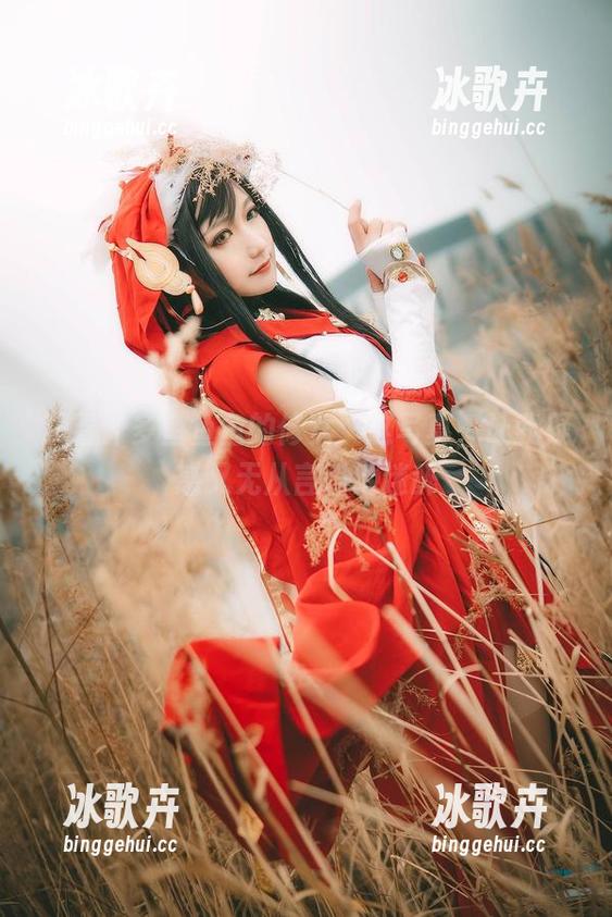 观看许多鱼鱼鱼的修女：这写真，让我疑惑又无从言喻地迷醉