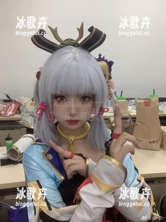红色旗袍，欠点儿醉意——许枳的高清图册，从未如此迷人！