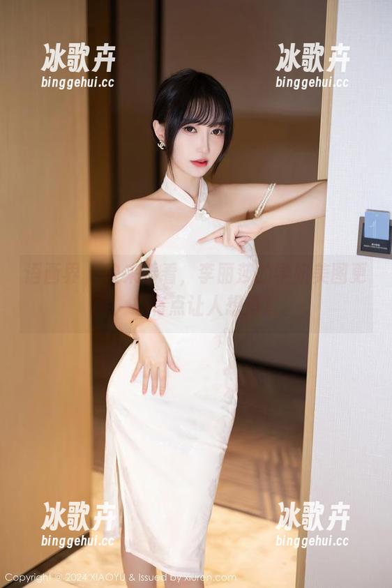 语画界 - 快来看看，李丽莎的学姐美图更新，总有点让人想停留。