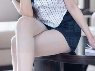 语画界 – 小心包子飞出，王馨瑶yanni图集里的厨娘扑朔迷离