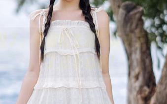 等不及了,镜酱的生活写真集更新里又藏了点小心机!