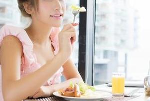 青豆客 – 合集中，沈梦瑶_Gcat变身万圣节女巫，实在是太会搞事情了！