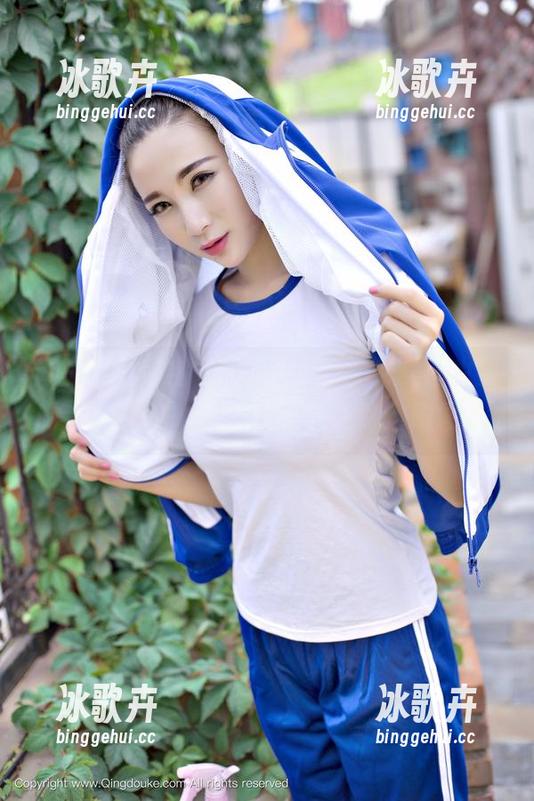 青豆客 - 萌宝儿的奶牛装，免费美图也要看看可行性，公认的“哈哈哈”瞬间！