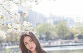 魅妍社 – FoxYini孟狐狸的黑色写真集：小心这黑暗中的诱惑