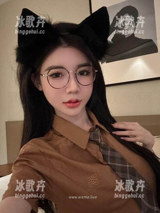 微密圈 - 天使一般的灵动：黎允熙的精选套图值得一看